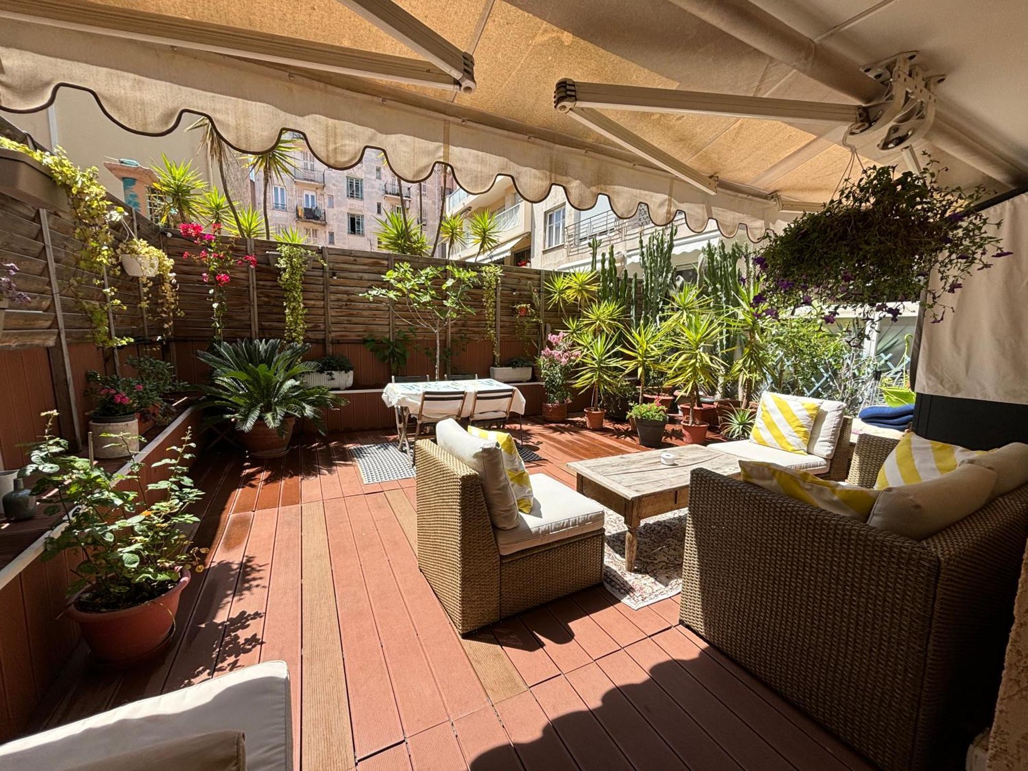 Large Magnificent Terrace Apartment Ница Екстериор снимка
